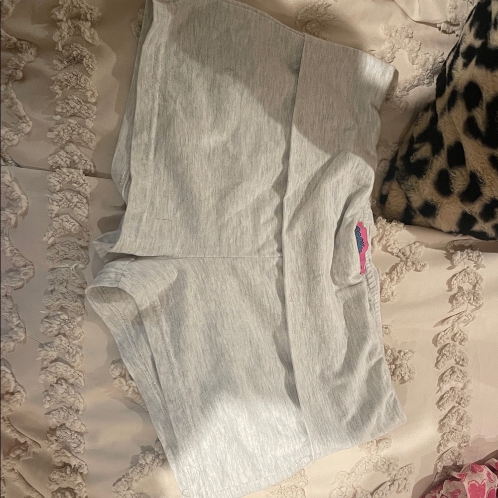 Edikted White/Gray Fold over shorts